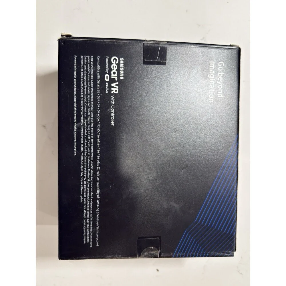 Samsung SM-R324 Gear VR W/Controller Powered by Oculus NEW - OPEN BOX